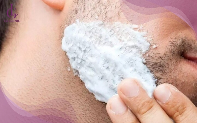 Kem tẩy là một cách triệt râu quai nón nhanh chóng, tiện lợi