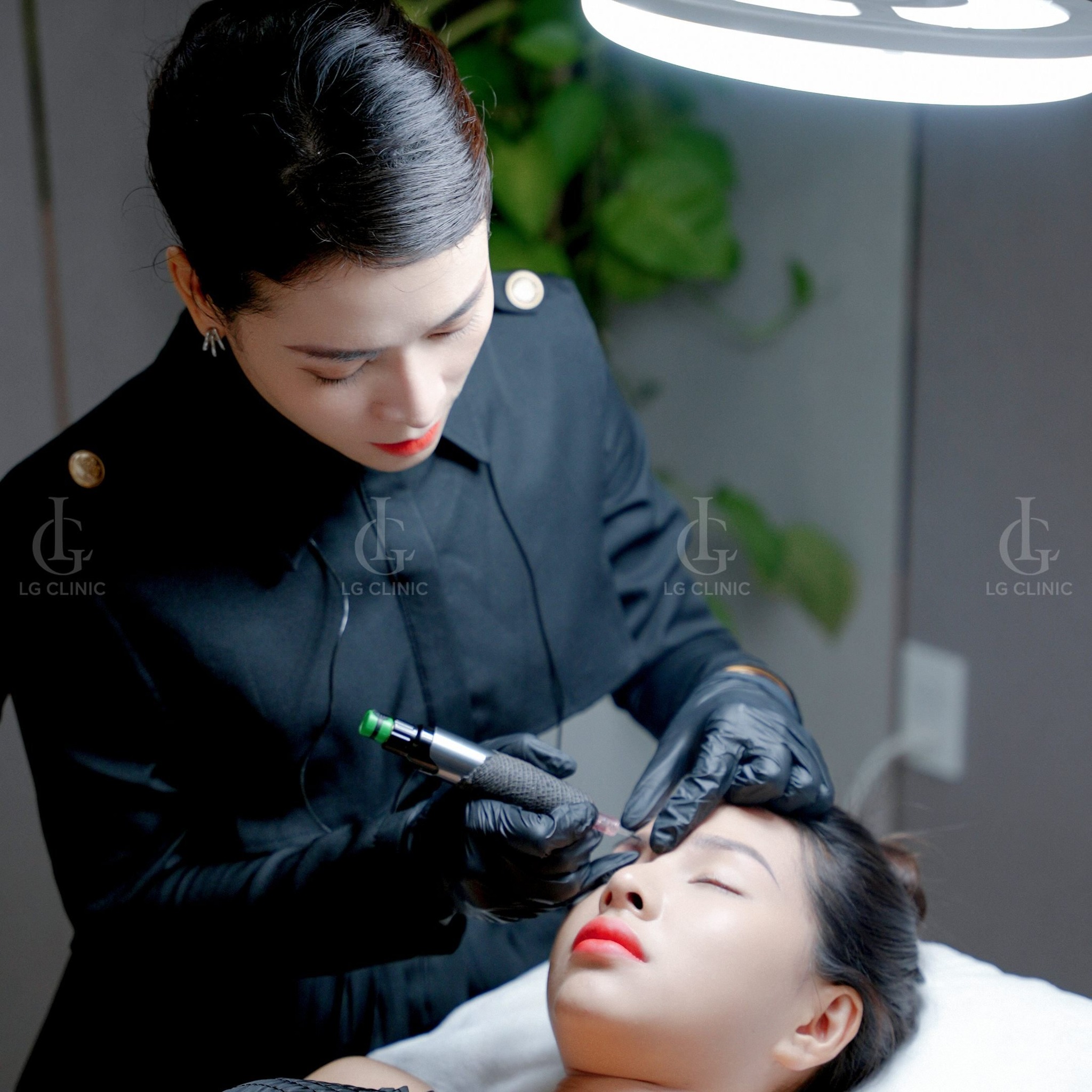 Phun mày hiệu ứng bút chì tại LG Clinic