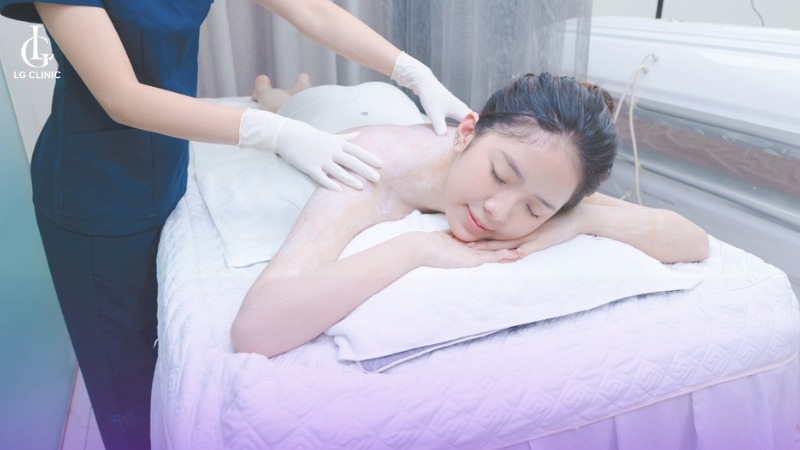 tắm trắng da - tắm trắng phi thuyền