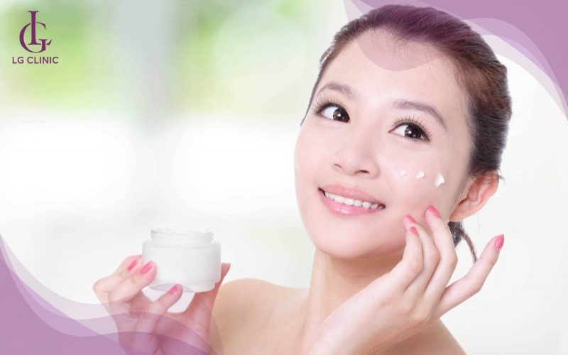 Sử dụng kem dưỡng trắng giúp da mặt sáng mịn