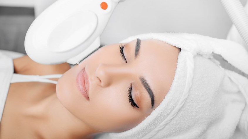 Triệt lông mặt tại spa