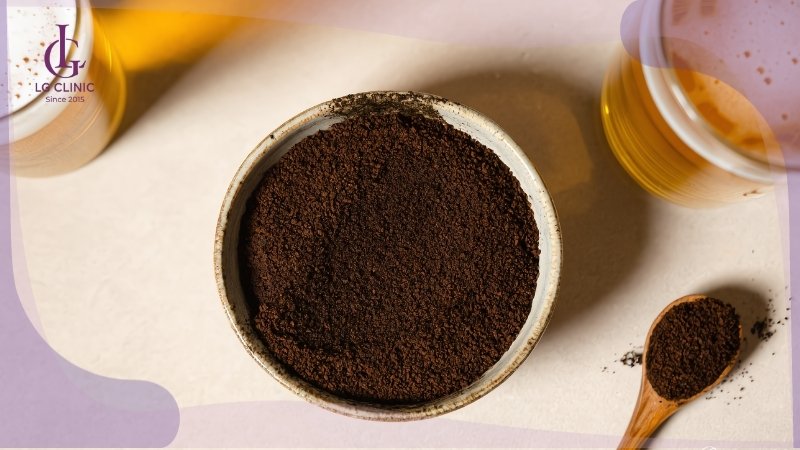 cách dùng bã cà phê và bia để tắm trắng