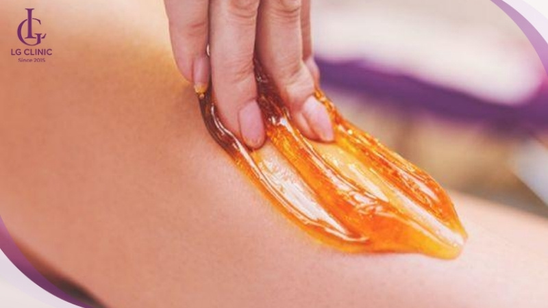 Cách triệt lông mặt tại nhà bằng phương pháp sugar wax