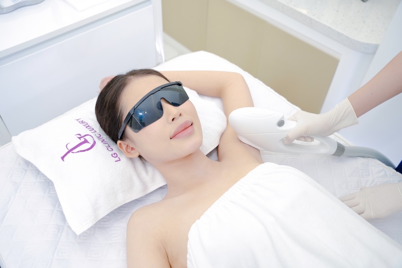 trị thâm bằng phương pháp triệt lông