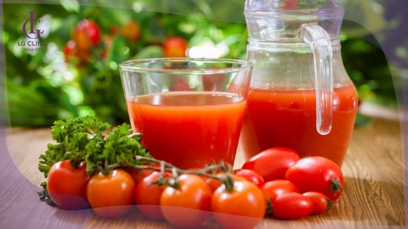 nước ép cà chua giúp làm trắng da