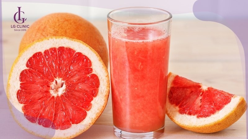 uống nước ép bưởi giúp làm trắng da