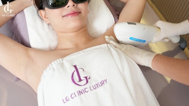 Wax lông nách có bị thâm không