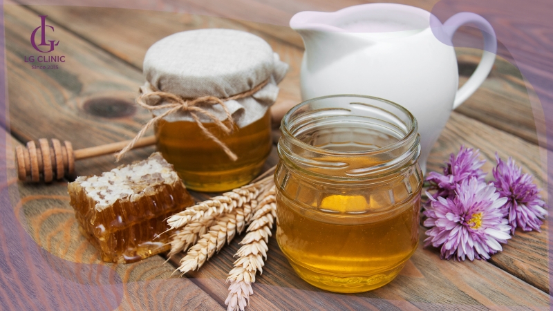 Cách làm trắng da mặt tự nhiên không bắt nắng bằng mật ong và sữa