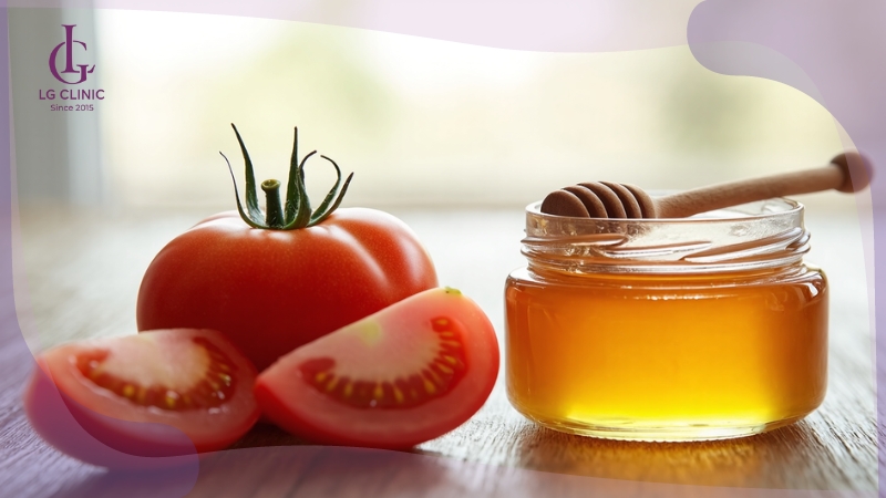tắm trắng body bằng cà chua và mật ong