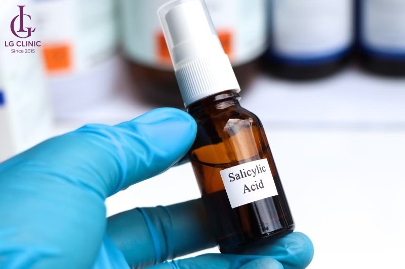 Cách trị mụn thâm đỏ bằng Acid Salicylic