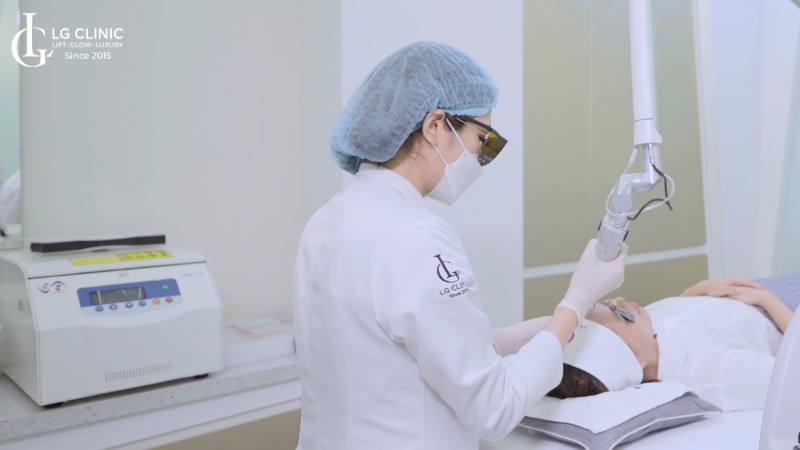 dầu gấc trị thâm mụn