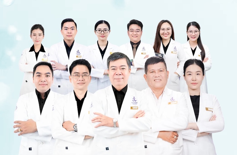 đội ngũ bác sĩ LG Clinic