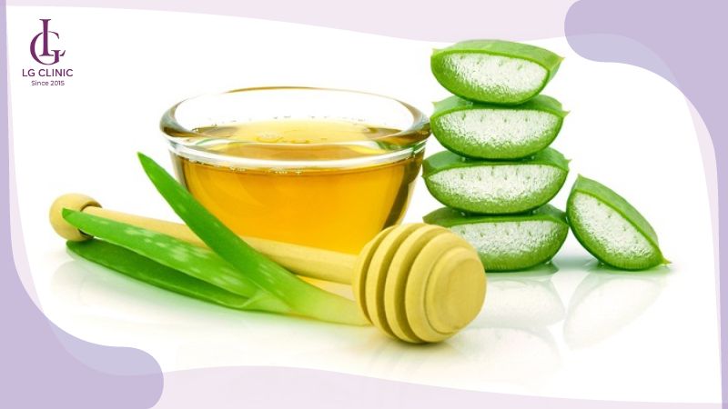 cách làm nha đam đắp mặt trắng da với mật ong