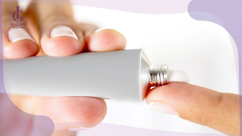 cách làm hết ngứa khi cạo lông vùng kín bằng sản phẩm hỗ trợ