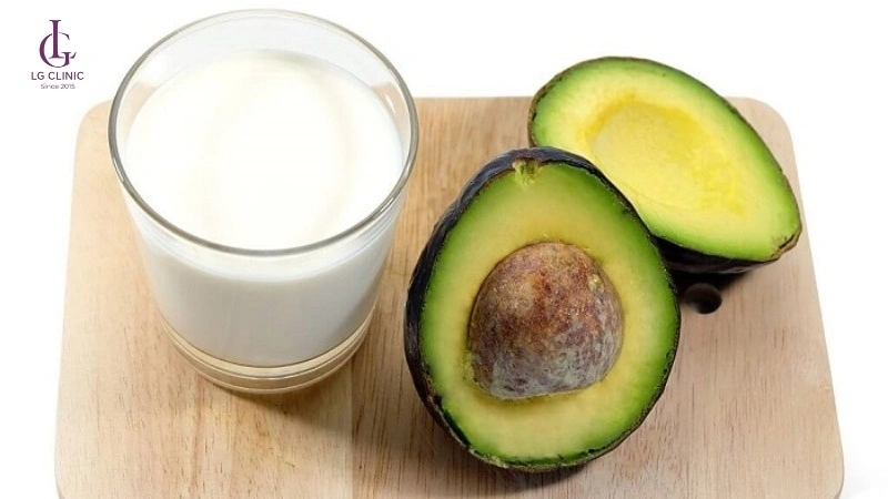 Bơ và sữa tươi không đường