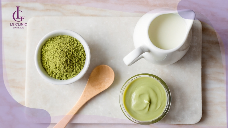 cách làm mặt nạ trắng da từ bột trà xanh và sữa tươi không đường