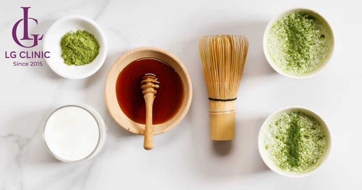 Cách làm mặt nạ trắng da từ bột trà xanh và mật ong