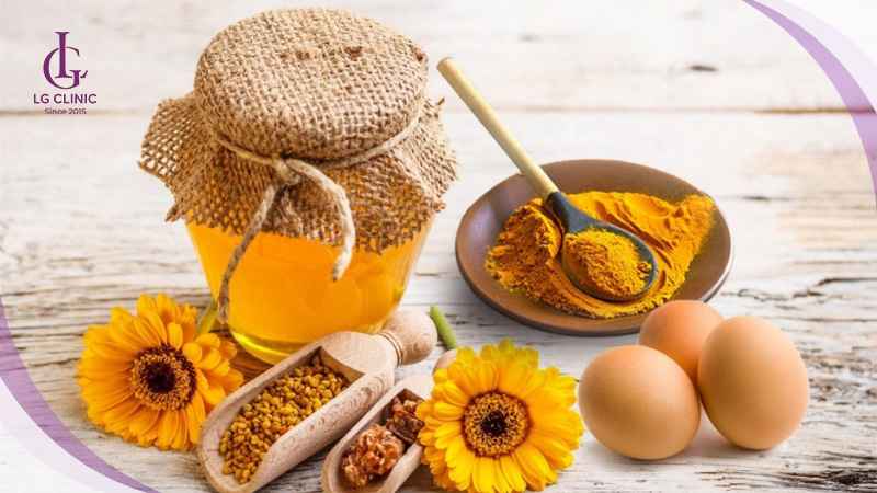 Cách làm trắng da mặt nhanh nhất trong 1 tuần bằng trứng gà và mật ong
