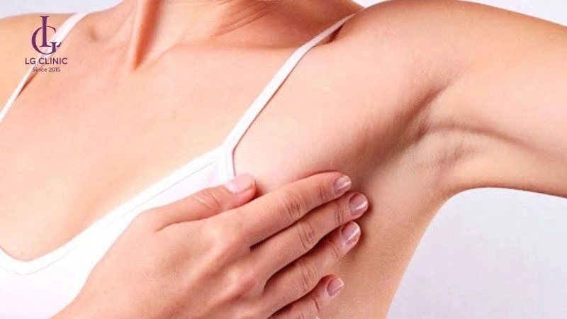 chăm sóc da vùng nách sau khi triệt lông vùng nách