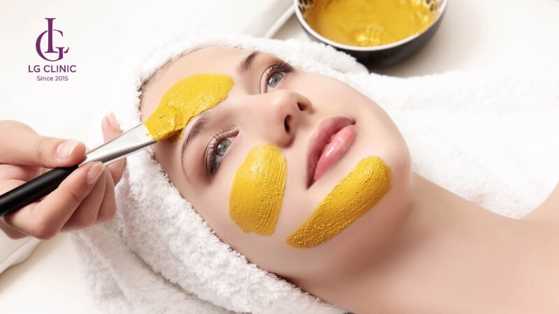 Tắm trắng bằng bột nghệ vừa phải