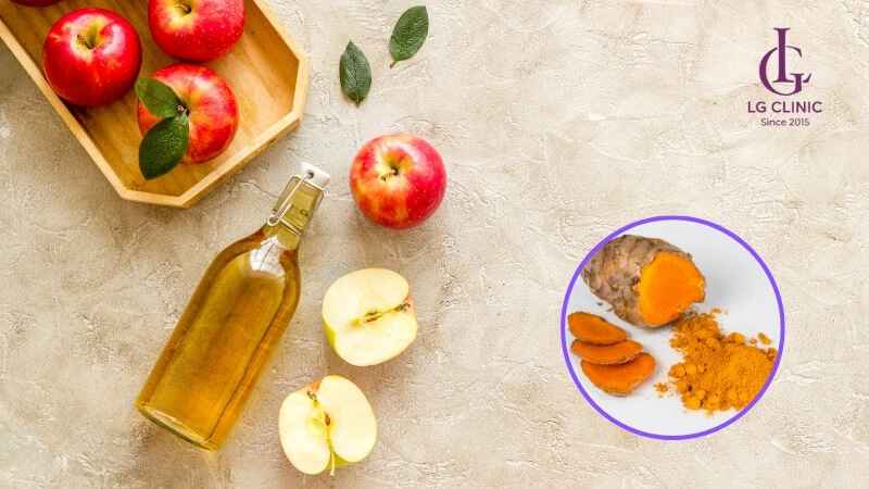 Làm trắng da toàn thân sau sinh bằng nghệ tươi và giấm giúp da sáng khỏe, sạch sâu.