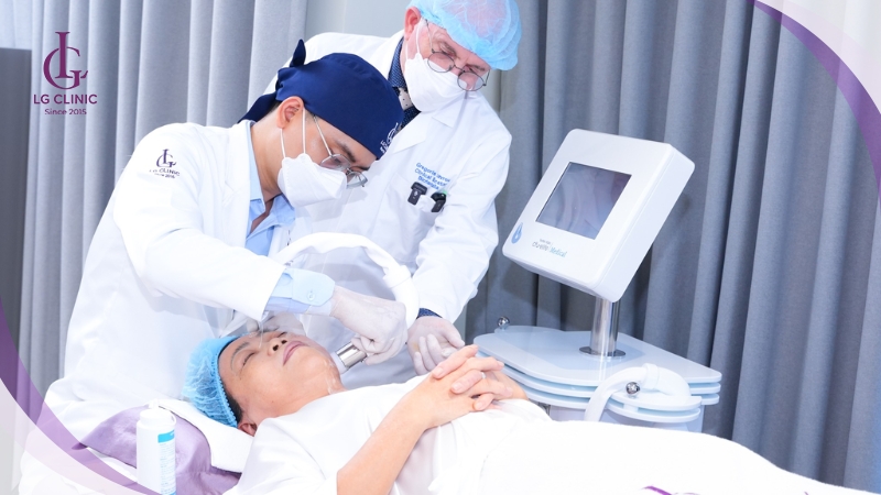 bắt buộc bác sĩ là người thao tác tiêm bap