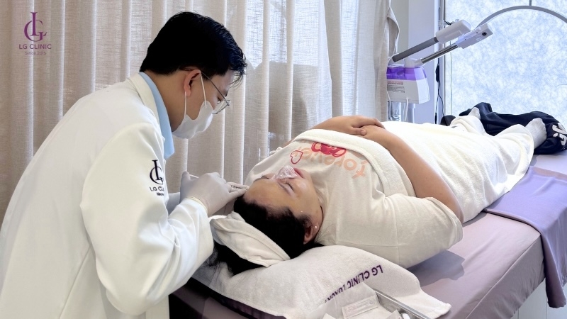 Restylane Skinbooster tại LG Clinic