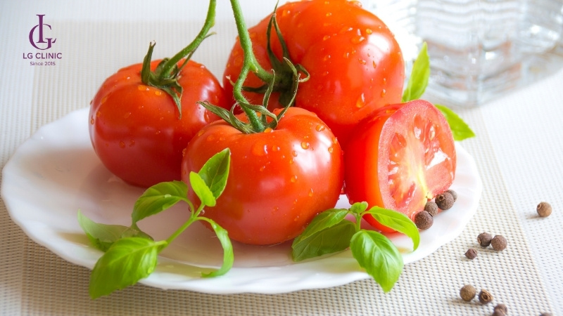 cách trị thâm nách bằng cà chua