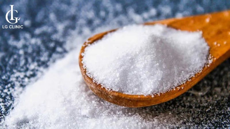 cách trị thâm mắt bằng muối