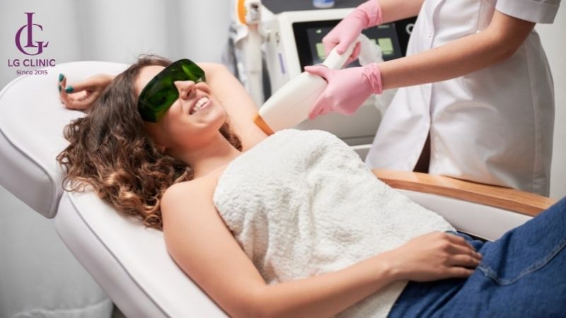 triệt lông nách bằng tia laser
