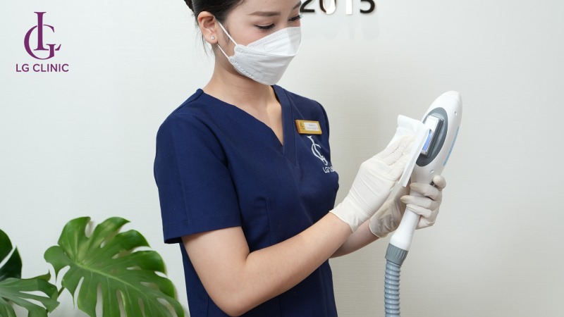 Hình ảnh triệt lông nách bằng công nghệ LG Cool Hybrid tại LG Clinic