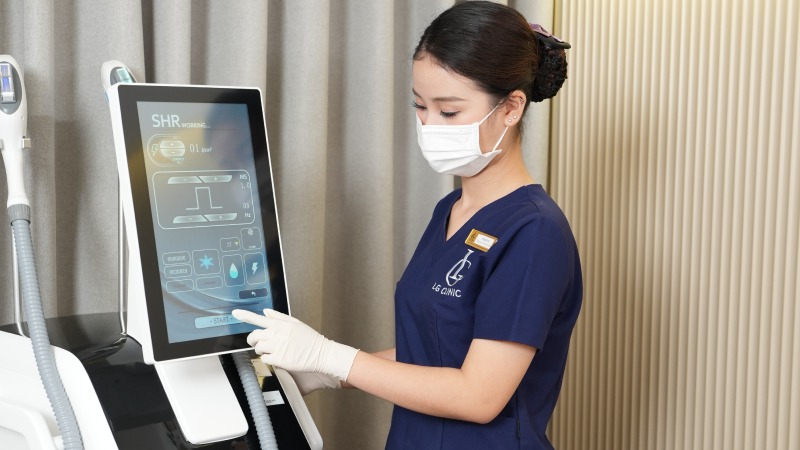 Hình ảnh triệt lông nách bằng công nghệ LG Cool Hybrid tại LG Clinic