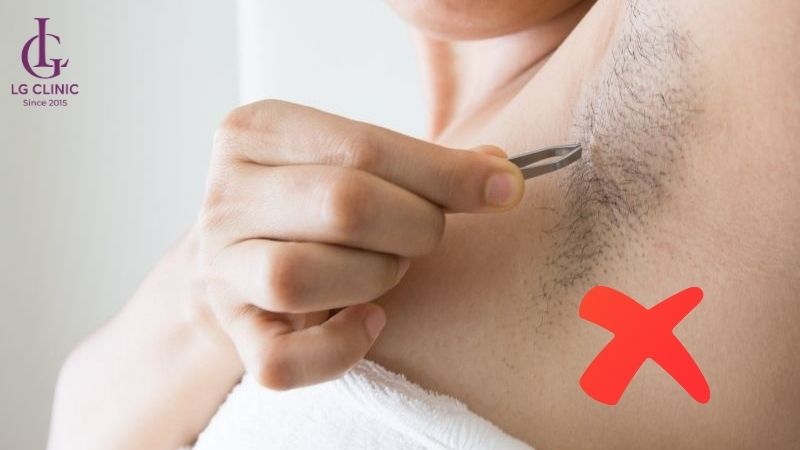 tại sao lông nách mọc nhiều ở nữ