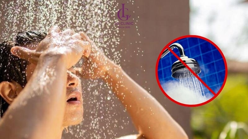 kiêng tắm nước nóng