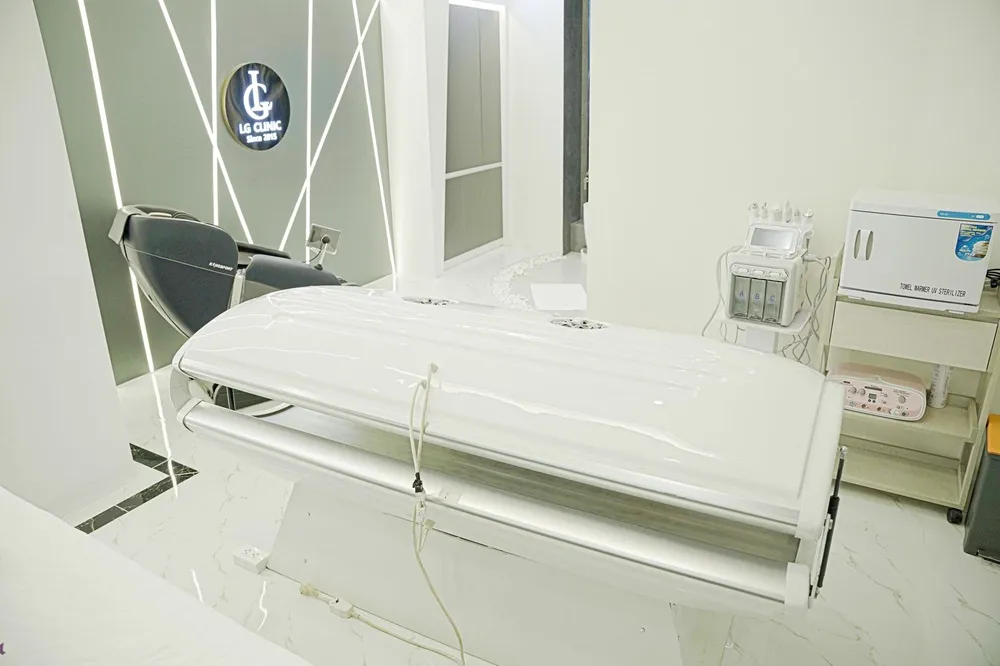 Ảnh cơ sở vật chất trắng