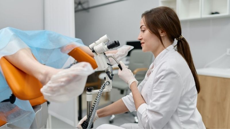 đến khám bác sĩ nếu nặng