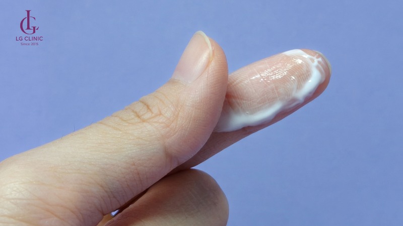 Có nên bôi kem dưỡng vùng kín