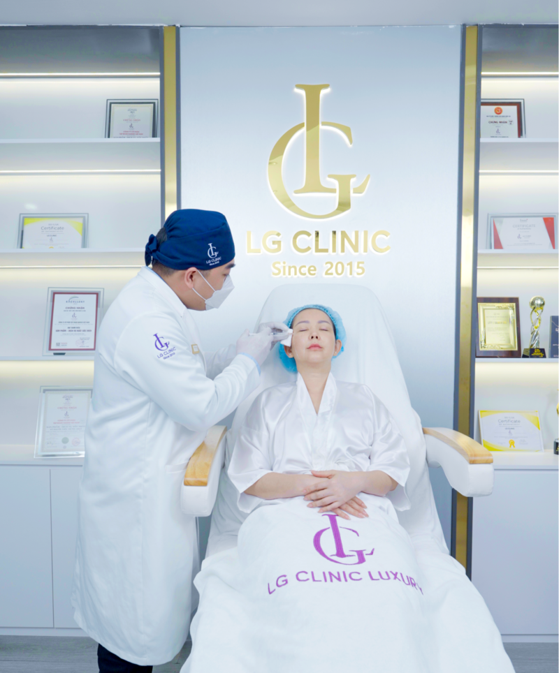 tiêm botox xoá nếp nhăn đuôi mắt
