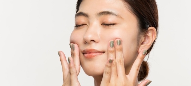 massage giảm nếp nhăn rãnh mũi má