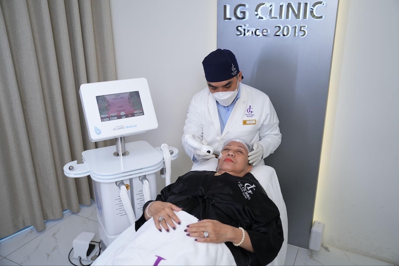 xoá nếp nhăn rãnh mũi má bằng cfu