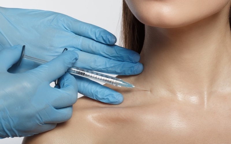 tiêm xoá nếp nhăn cổ