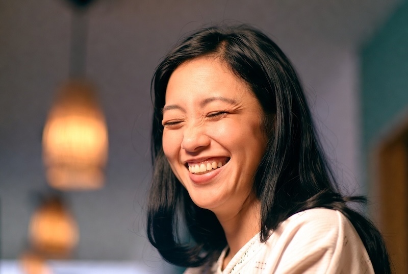 cười nhiều có gây nếp nhăn không