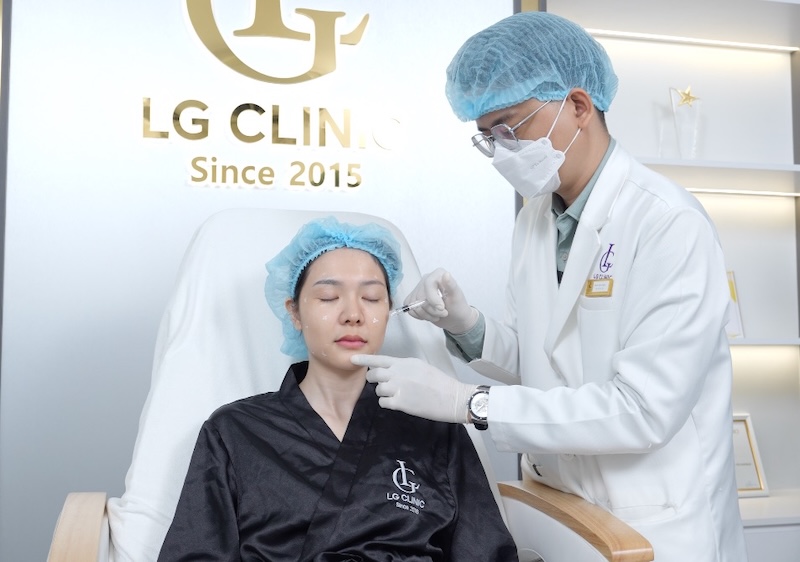 tiêm làm đầy rãnh cười sâu
