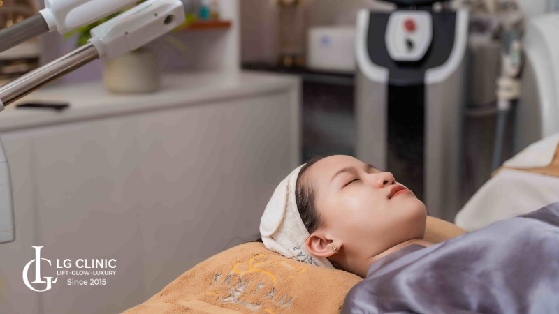 Spa trị mụn lưng Tân Phú