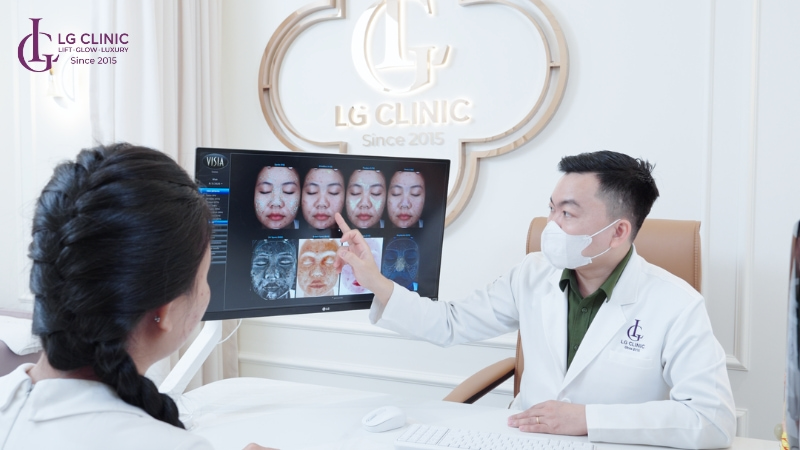 thăm khám bác sĩ trước khi giảm mỡ mặt