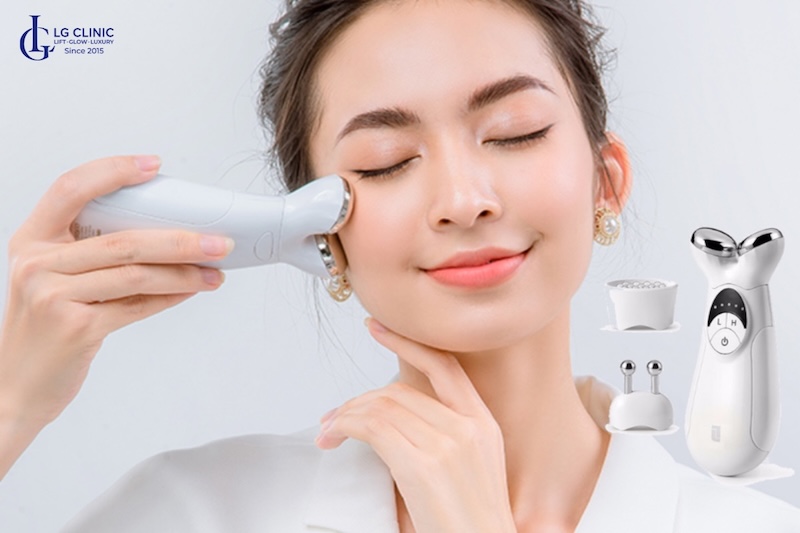 cách mát xa mặt để không bị chảy xệ