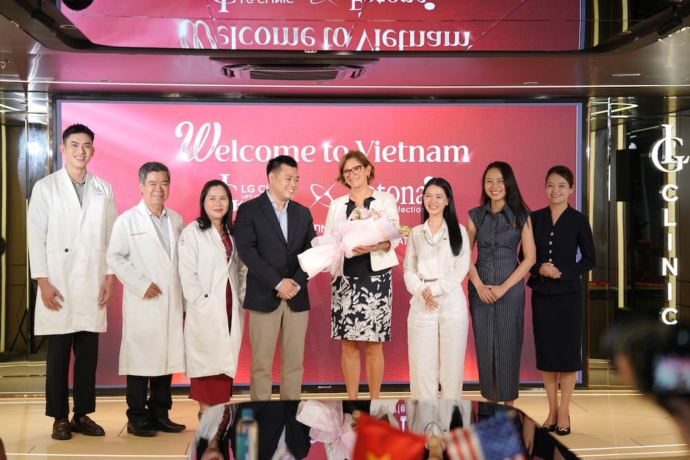 LG Clinic đón Giám đốc Kinh doanh Fotona
