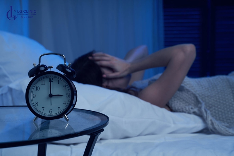 Thức khuya kéo dài làm da kém phục hồi, đẩy nhanh lão hóa sớm 